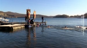 19012022_Plivanje_za_Casni_krst_bogojavljenje_vtr_off_19_1.mpg.Still001