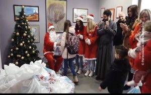 27122022_podela_paketica_crveni_krst_zajecar