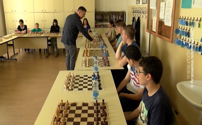 27052023_Sahovska_simultanka