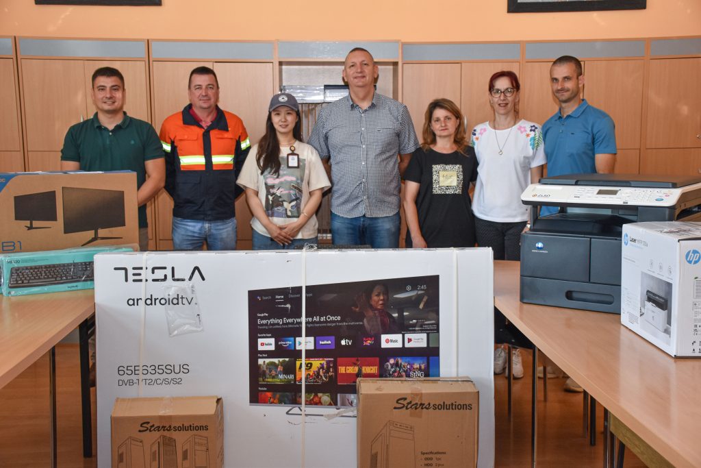 Delegacija Srbija Ziđin Koper sa rukovodstvom škole
