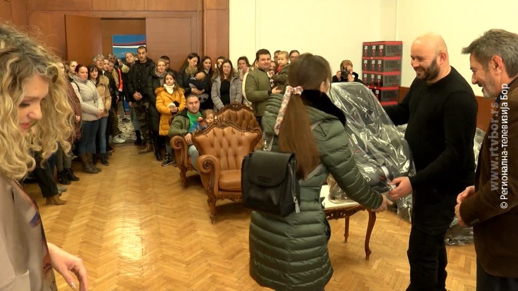 15122023_podela_autosedista