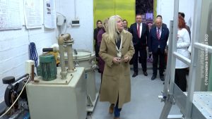 2712024_ministarka_begovic_u_poseti_institutu