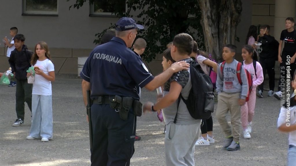 09092024_POLICIJA_U_SKOLAMA