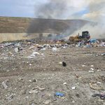 Požar na gradskoj deponiji, nadležne službe preduzimaju neophodne mere